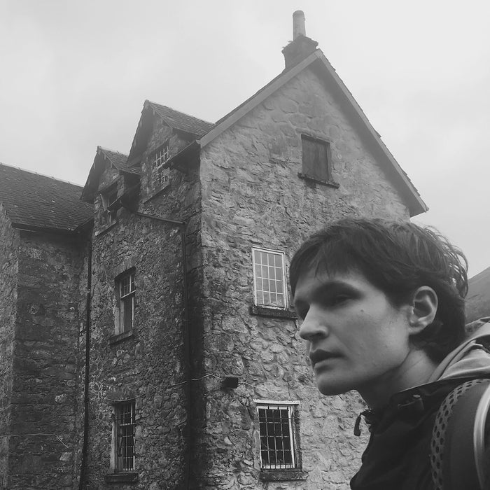 Adrianne Lenker – Abysskiss