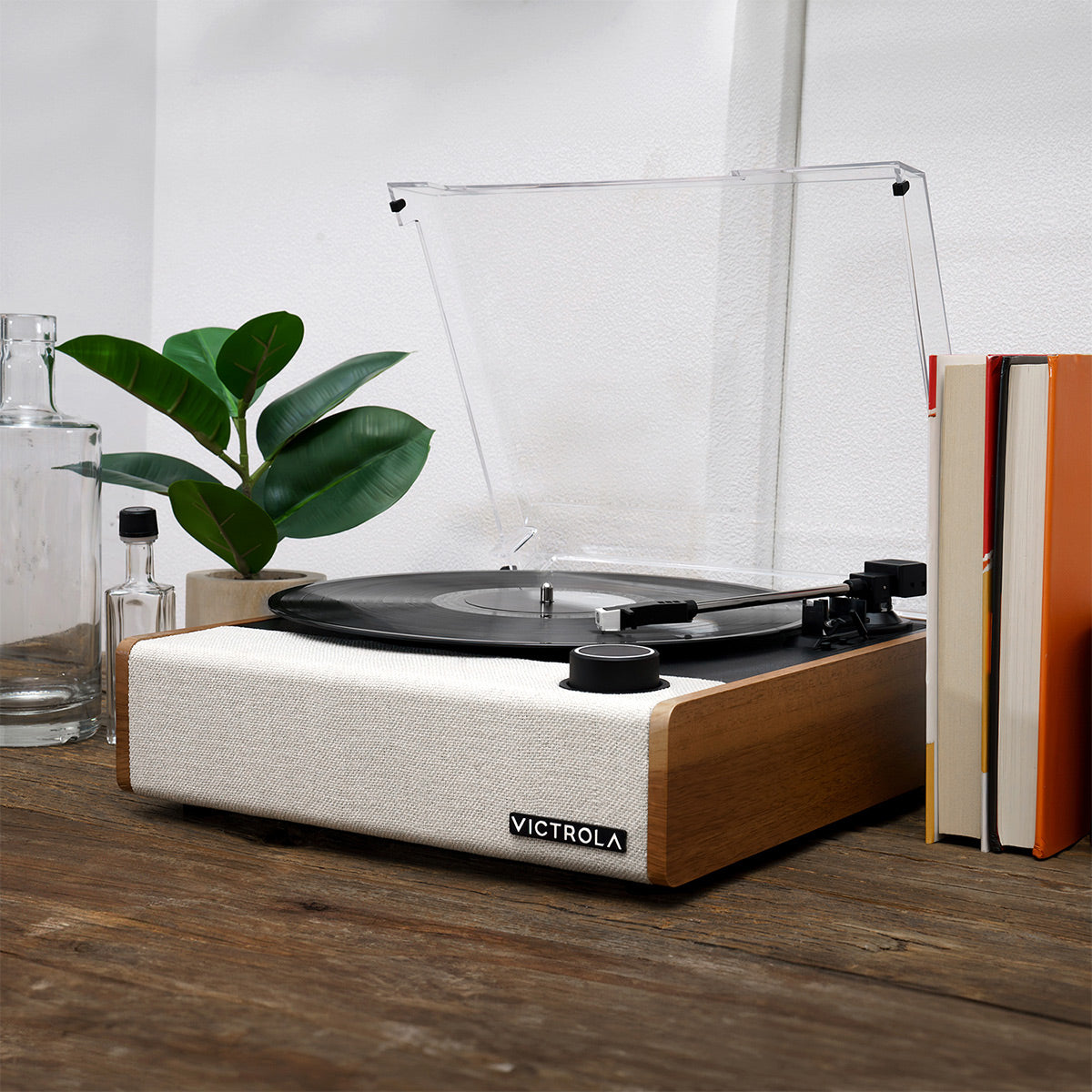 Eastwood II Bluetooth Turntable with Built-In Speakers (Oak)