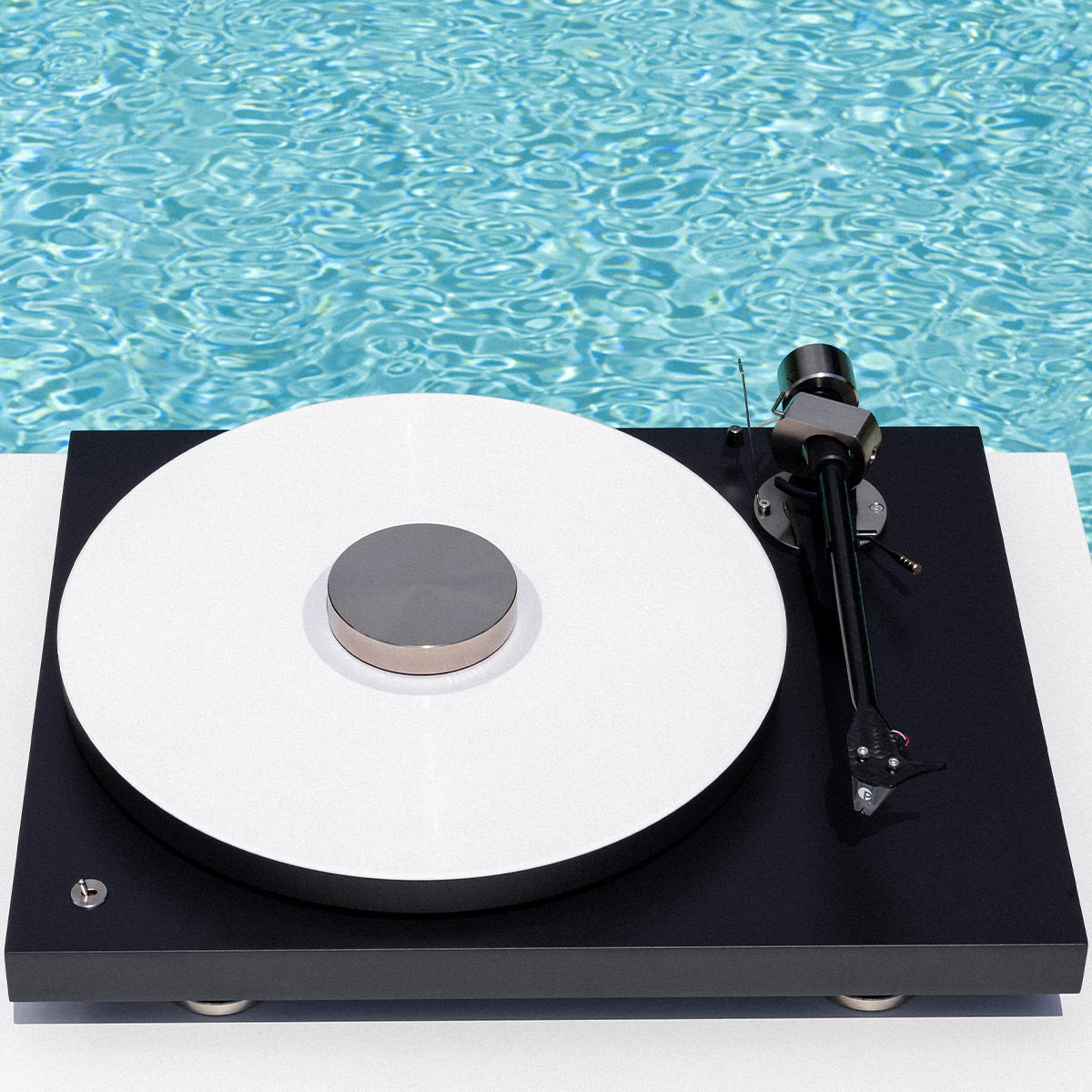 ProJect Debut PRO B Balanced Turntable with Pick it PRO Balanced Cartridge