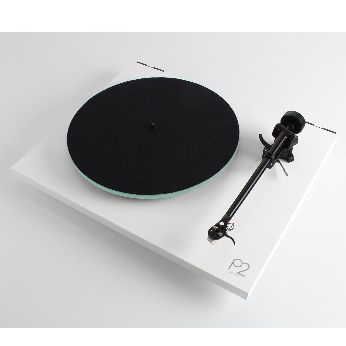 RegaPlanar 2 Turntable with Premounted Carbon MM Cartridge (Gloss White)