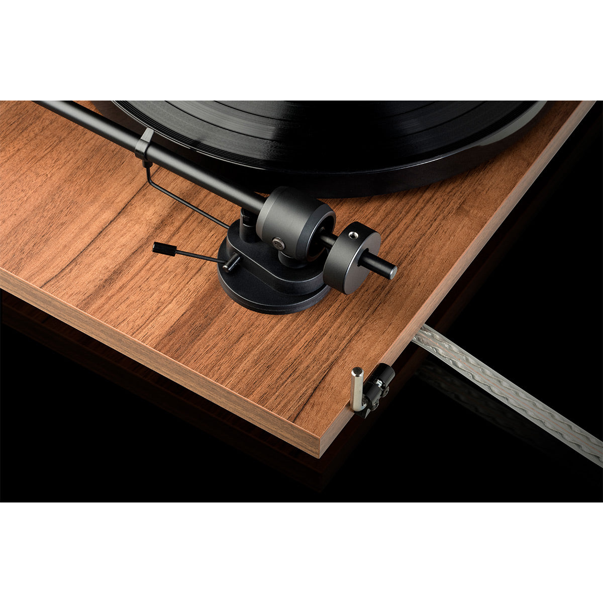 ProJect E1 BT Plug & Play Turntable with Built-In Phono Preamp & BT Transmitter (Black)