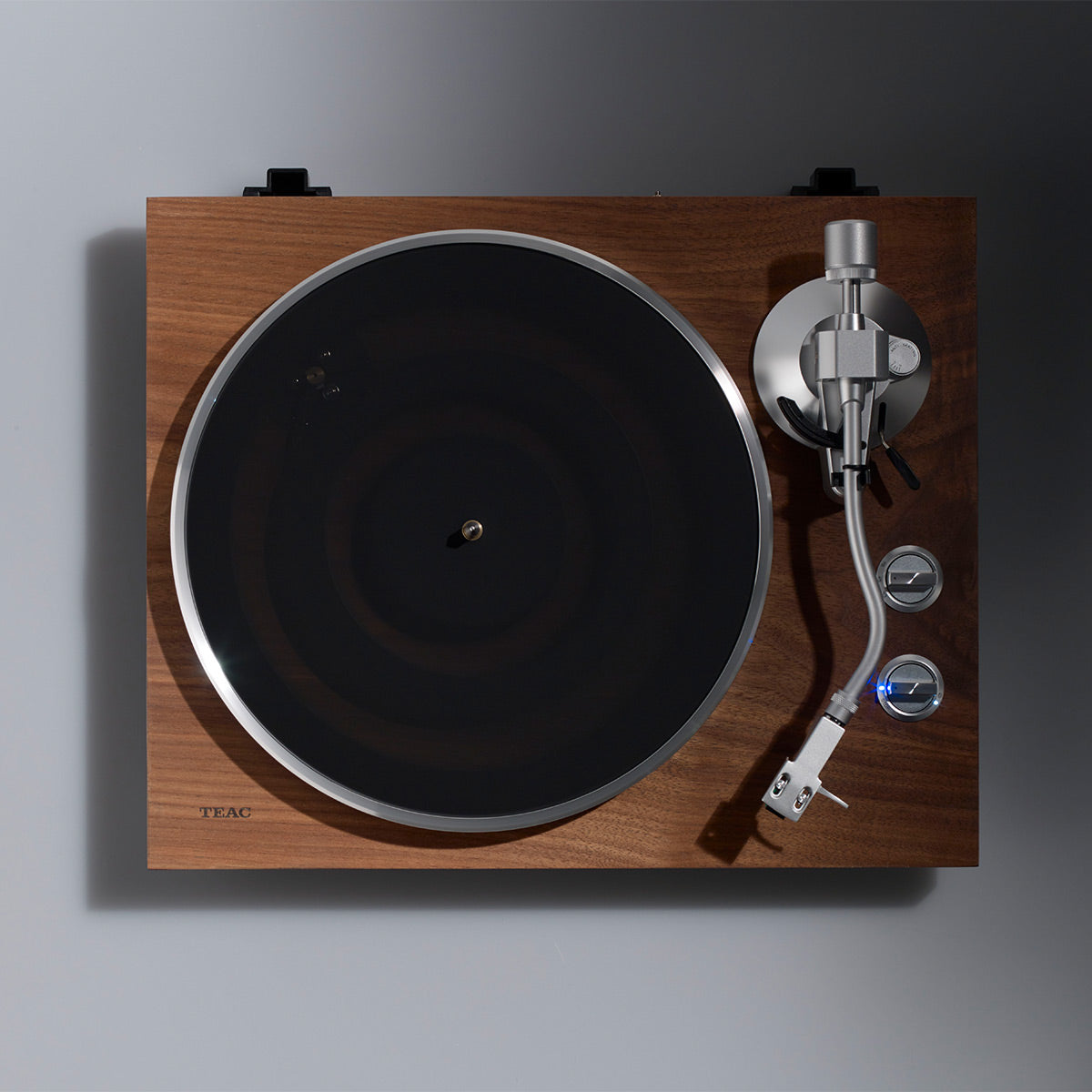TEACTN-400BT-X Belt-Drive Turntable with Bluetooth, Built-In Phono Amp, Anti-Skate, and Pre-Installed Audio-Technica MM Cartridge (Walnut)