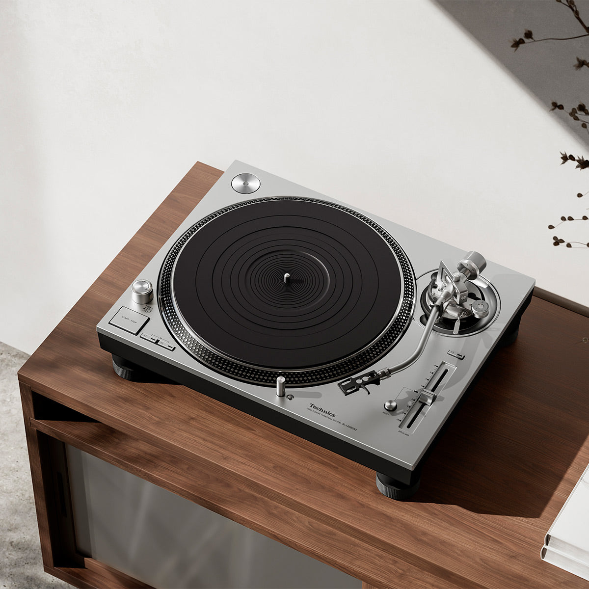 TechnicsSL-1200GR2 Direct Drive Turntable (Silver)