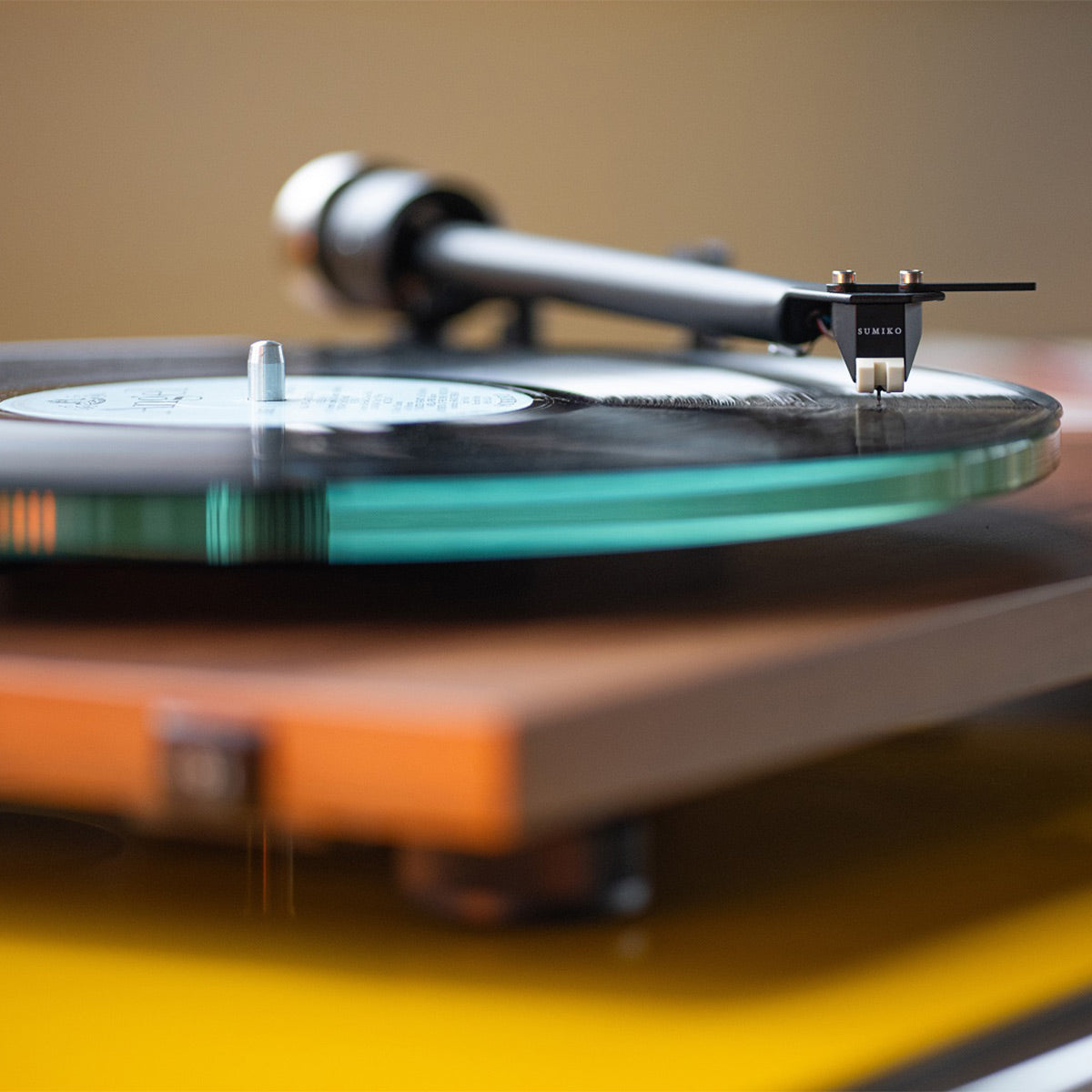 ProJect T2 Turntable with Sumiko Rainier MM Cartridge (Satin Walnut)