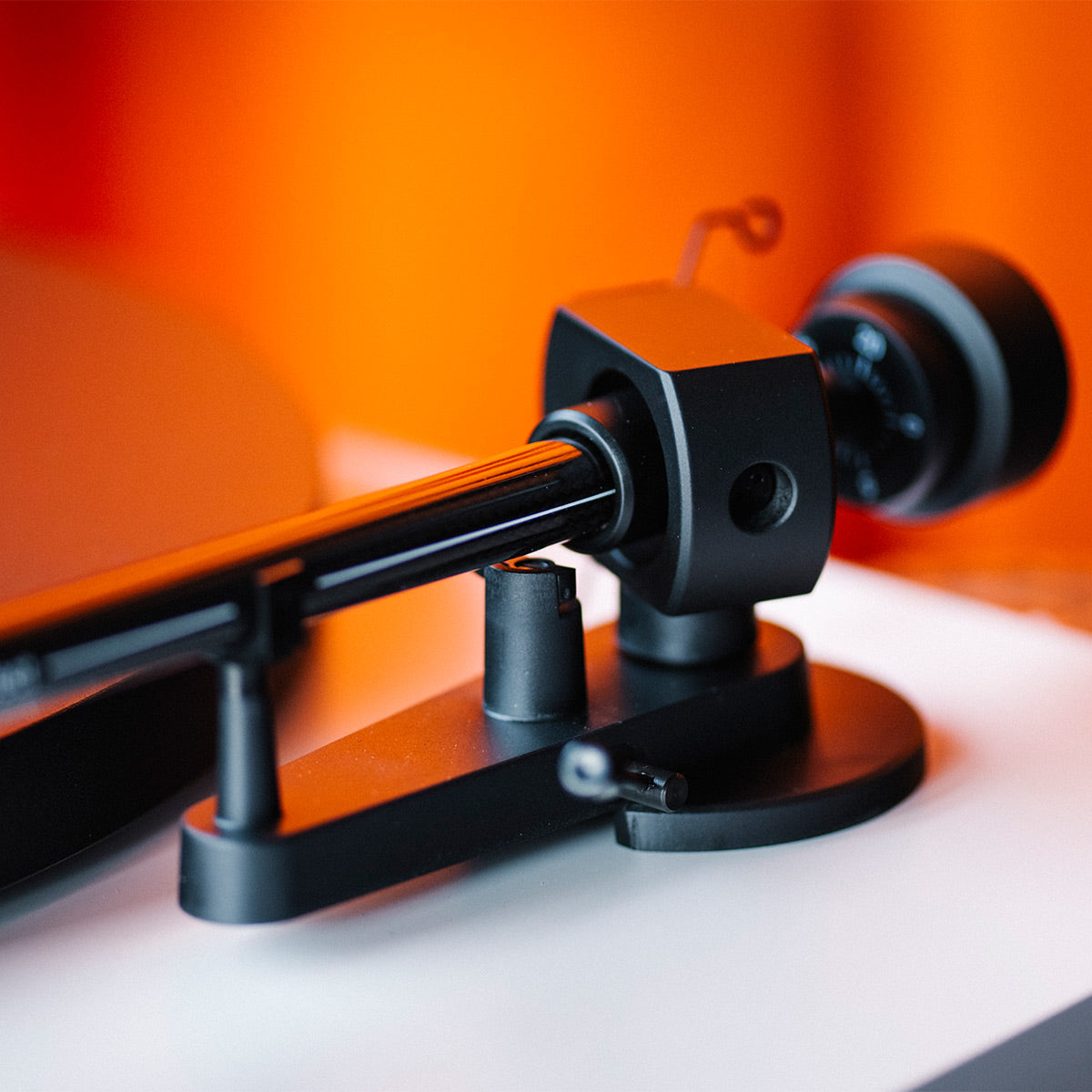 ProJect Debut Evo 2 Turntable (Satin White)
