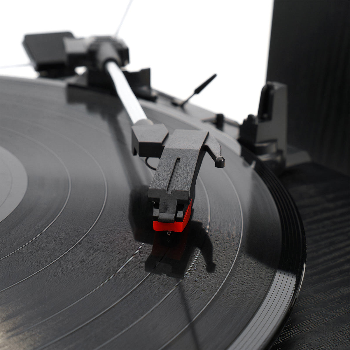 Montauk Bluetooth Turntable System with Bookshelf Speakers (Black)