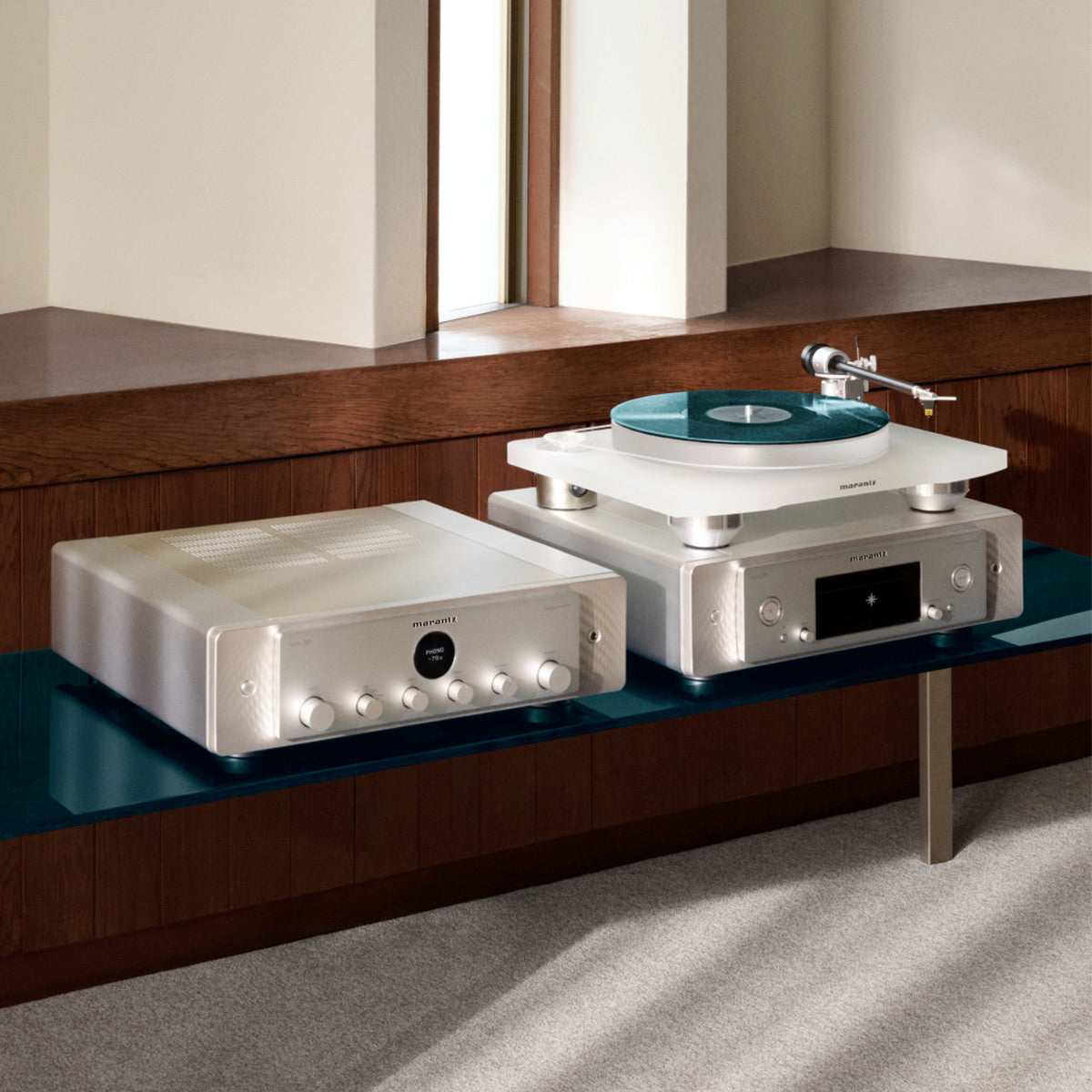 MarantzTT-15S1 Precision Belt Drive Turntable with Cartridge (White)