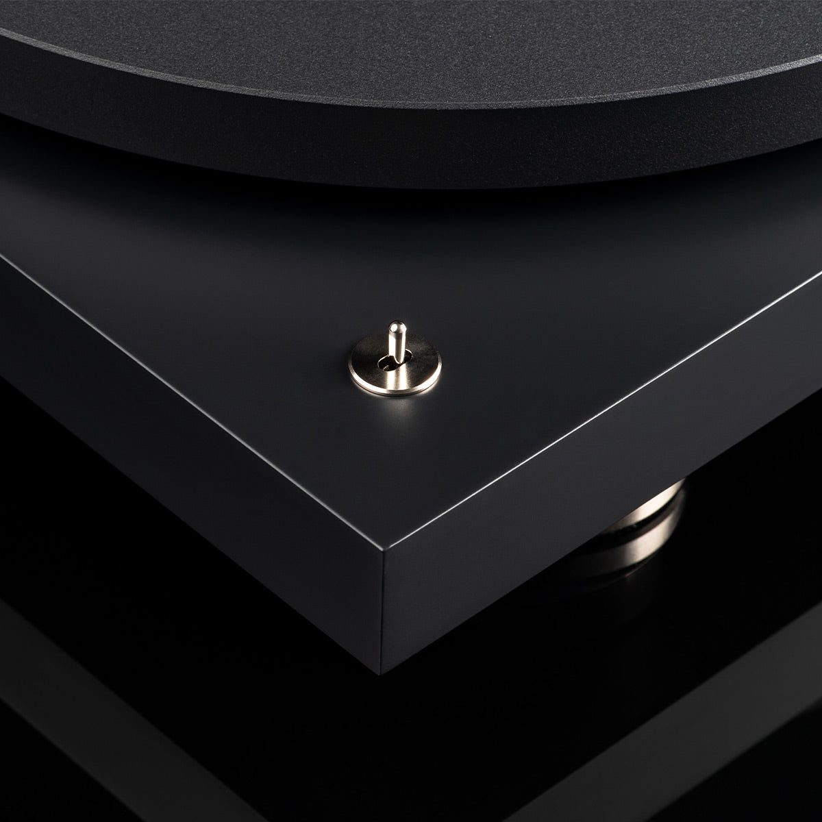 ProJect Debut PRO B Balanced Turntable with Pick it PRO Balanced Cartridge